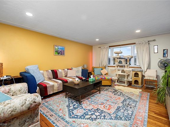 5th image of 1808 W 42nd St