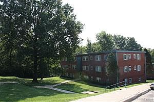 1st image of 5500 Glengate Ln APT 2