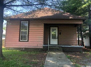 609 W 9th St, Metropolis, IL 62960