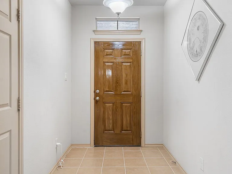 11004 Hawks Landing Rd — Photo 4