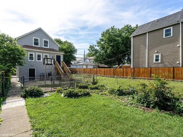 8744 S Baltimore Ave, Chicago, IL 60617