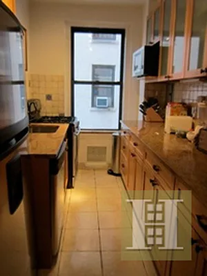 Rented by Halstead Real Estate | media 6