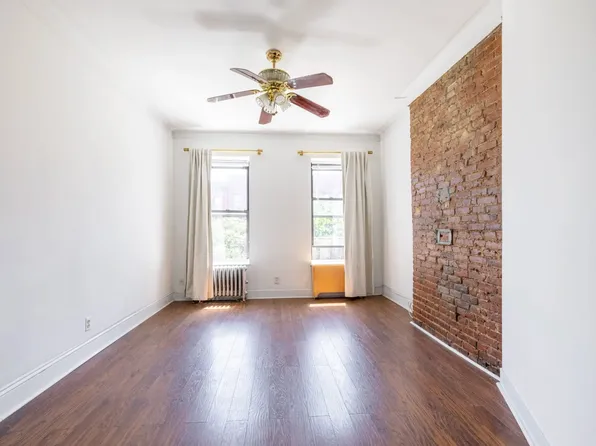 932 Columbus Avenue image 1 of 13