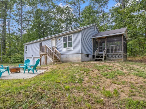 83 Pinecrest Circle, Waterboro, ME 04061