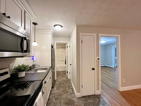 4th image of 35 Mountain St #52