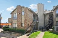 Pecan Chase Cir-S2606-001.jpg