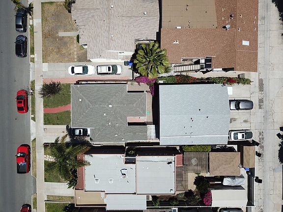2nd image of 4521 Winona Ave #House