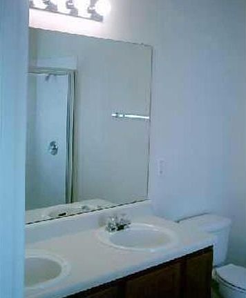 4th image of 216 Jennifer Ln