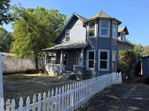 300 S Columbus Ave, Medford, OR 97501