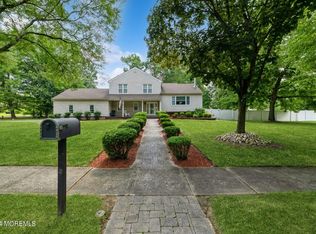 1 Devon Dr, Manalapan, NJ 07726