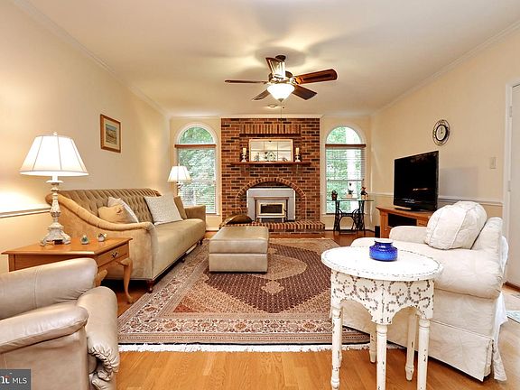 4th image of 1021 Suffolk Dr