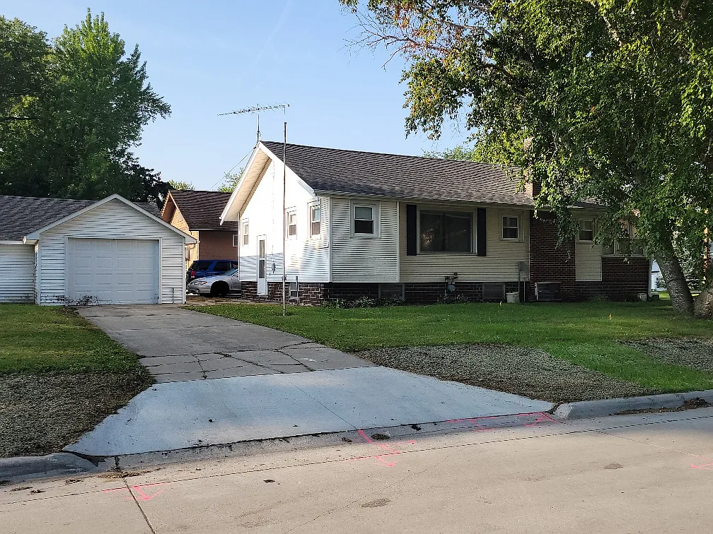 2 bed, 1136 sqft, $900 — Photo 2