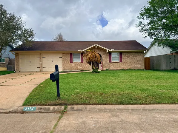 2114 Yorktown Ct S, League City, TX 77573
