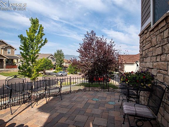 3rd image of 766 Coyote Willow Dr