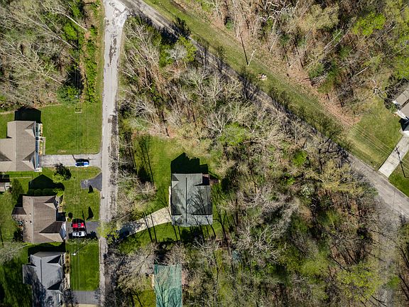 2nd image of 5007 Chinook Ln