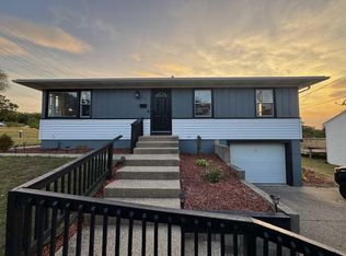 2517 Newstead Ave SW, Wyoming, MI 49509