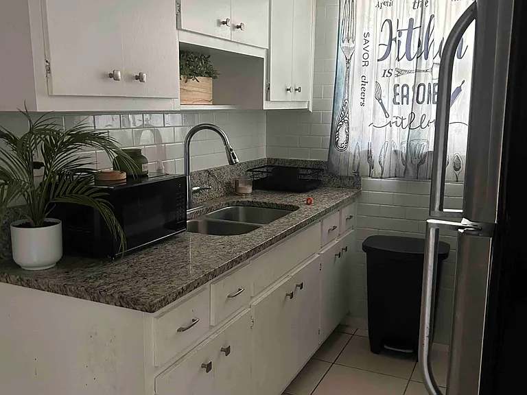 449 SW 15th St #9 — Photo 6