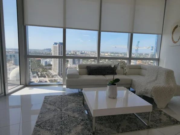 851 NE 1st Ave, Miami, FL
