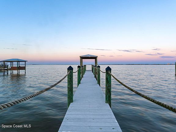 4th image of 1870 Harbor Point Dr