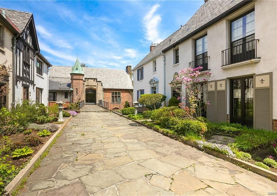 19 Mayfair Ln, Buffalo, NY 14201 | Zillow