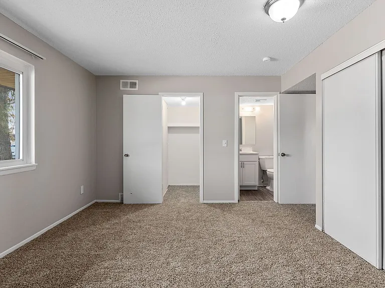 Briarcliffe Apartments & Townhomes — Photo 26
