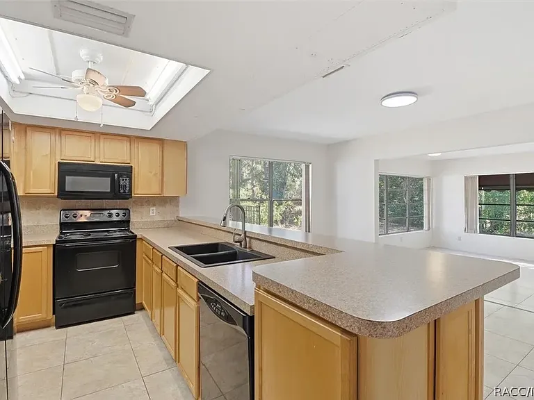 3 Fairwoods Ct — Photo 4
