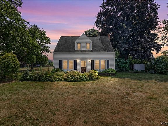 5th image of 7804 Ridge Rd