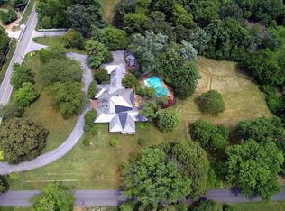 10046 Litzsinger Rd, Saint Louis, MO 63124