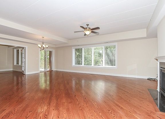 5th image of 417 N Cass Ave APT 2D