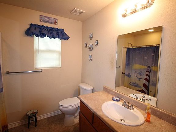 3rd image of 2379 Claire Dr