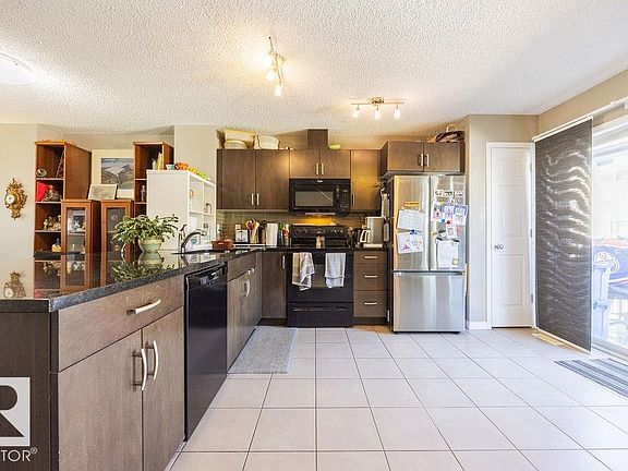 2nd image of 1030 Chappelle Blvd SW #19