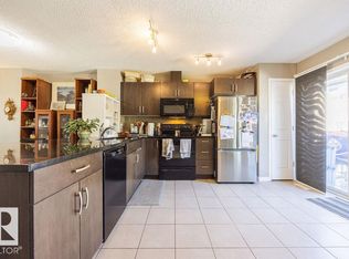 1030 Chappelle Blvd SW #19, Edmonton, AB T6W2K7