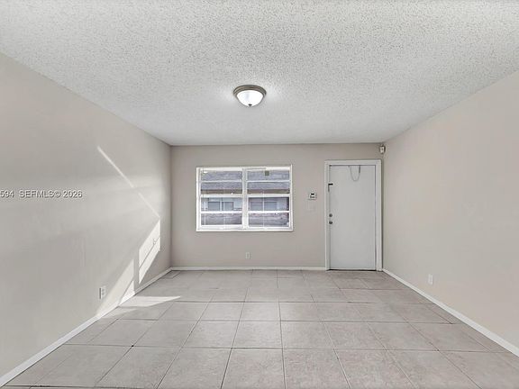 4th image of 2610 Riverland Dr #A
