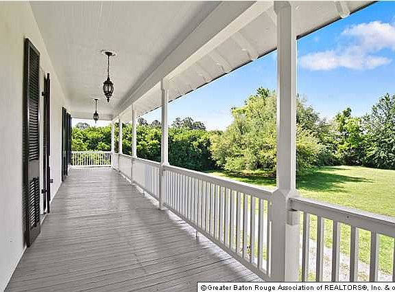 2nd image of 22495 Talbot Dr