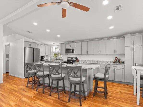 8211 W Bitterbush Lane, Port St Lucie, FL 34952