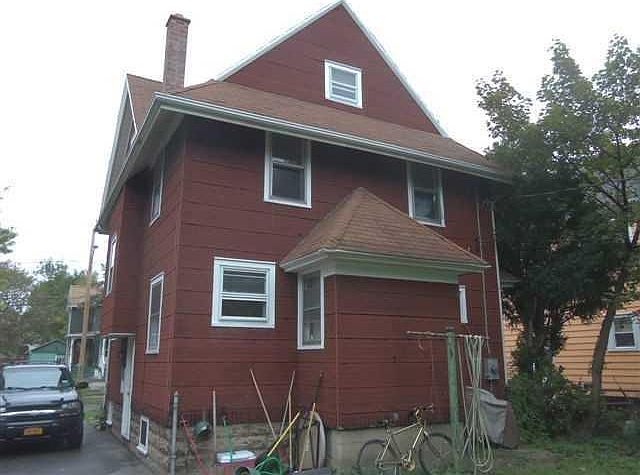2nd image of 34 Karnes St