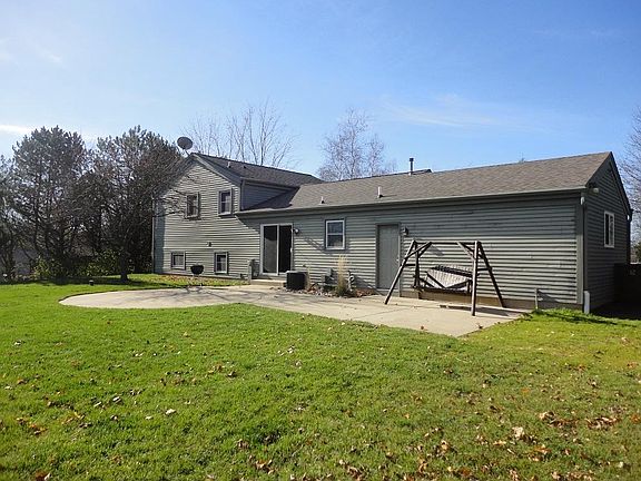 2nd image of 454 Herford Dr