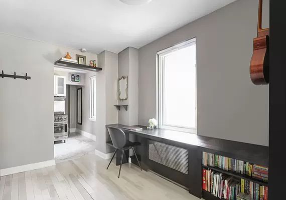 4th image of 105 W 13th St APT 5A