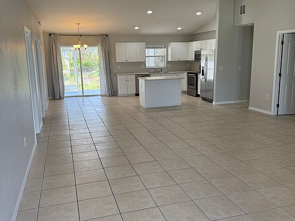 2nd image of 3715 Oasis Blvd