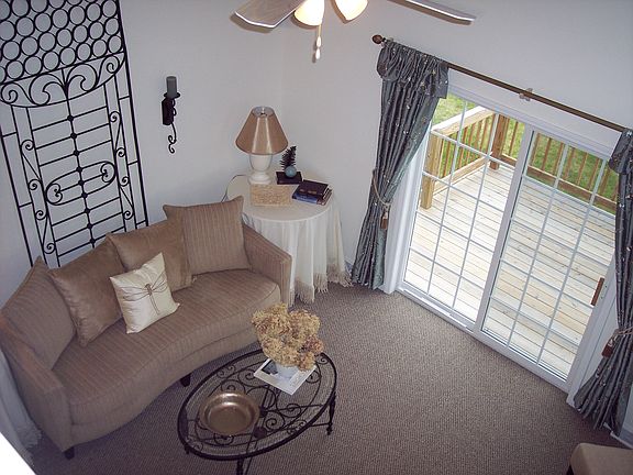 4th image of 14B Pointe West Dr