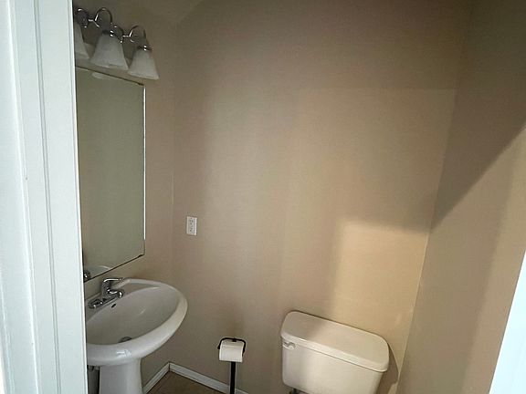 4th image of 1019 E Kiowa Ave #1019