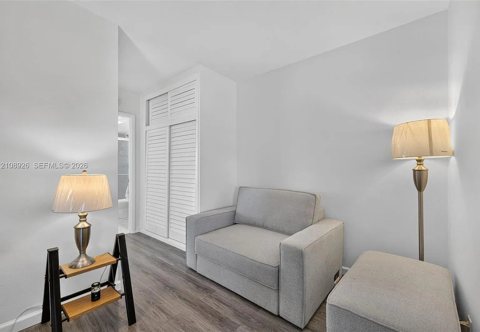Lake Mayan Apts Co-Op — Photo 4