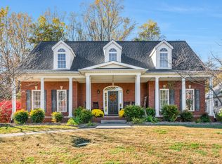 1026 S Ridge Trl, Clarksville, TN 37043