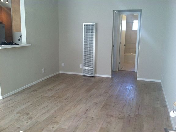 5th image of 4774 Mansfield St APT 5