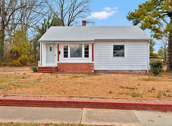 2nd image of 4907 Bassett Ave
