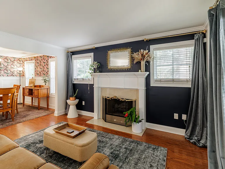 entry into family room