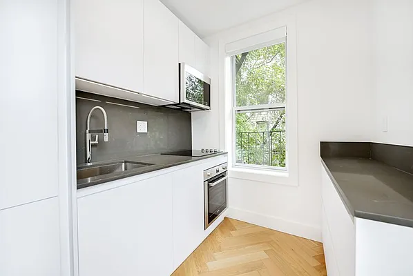 Rented by Akelius Real Estate Management | media 2