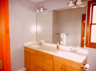 8541 Linville Rd, Oak Ridge, NC 27310