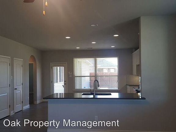 5th image of 424 Canadian Springs Dr