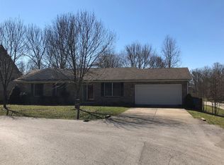 1103 Twelve Oaks Dr, Lawrenceburg, KY 40342